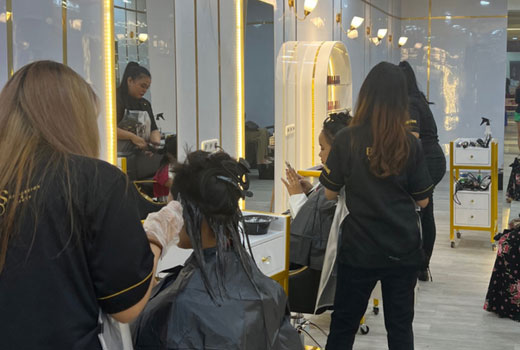 BOS HAIRDESIGN & BEAUTY