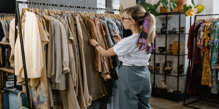 usaha thrift shop